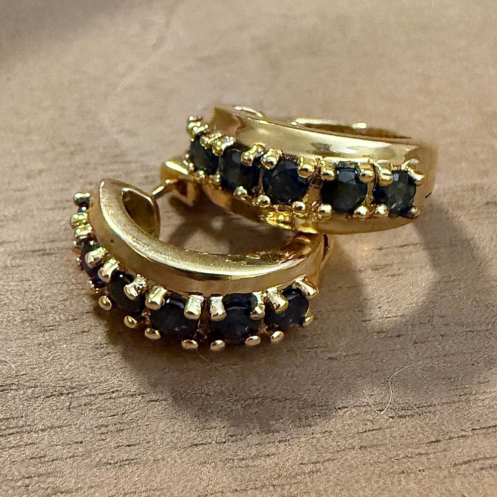 NEW 18 kt Gold over Sterling Silver Genuine Sapphire Stone Earrings